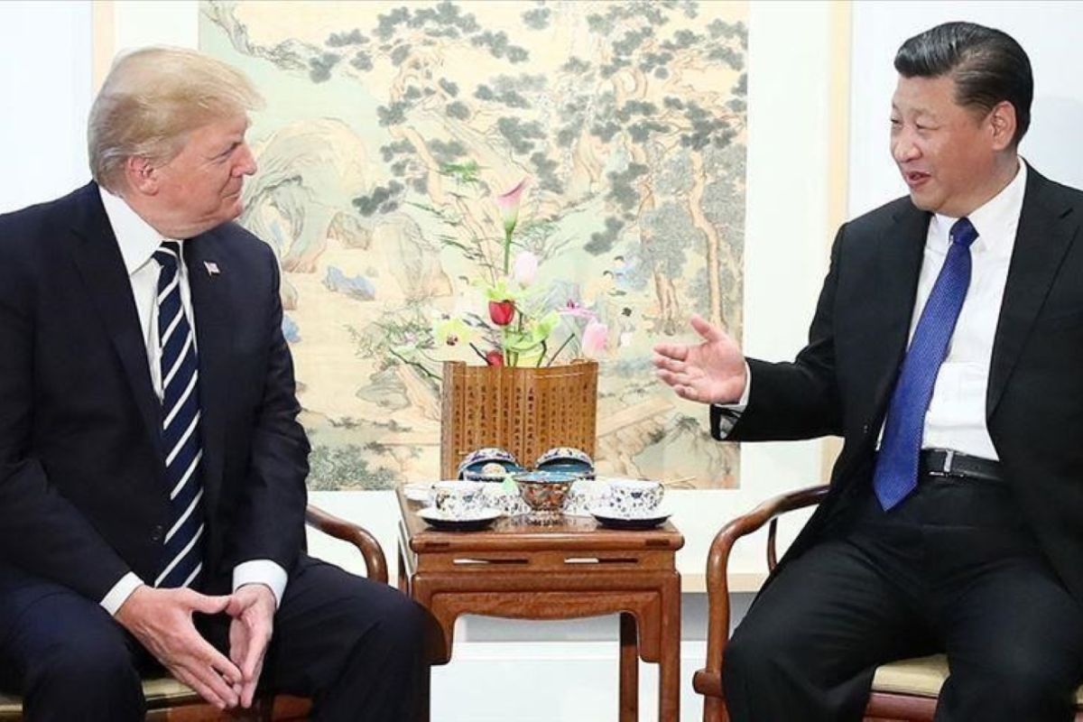 Trump tunda kunjungan ke China "sekitar sebulan, masih perangi Iran"