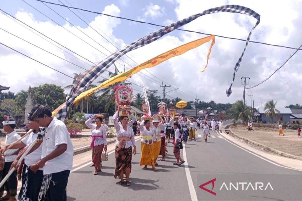 Upacara Melasti jelang Nyepi 2026 di Belitung