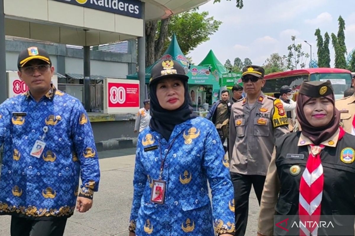 Wali Kota Jakbar tinjau keberangkatan mudik di Terminal Kalideres