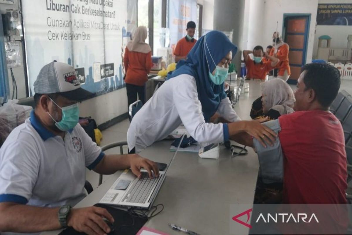 Pemkot Pekalongan siagakan layanan kesehatan pengemudi bus Lebaran
