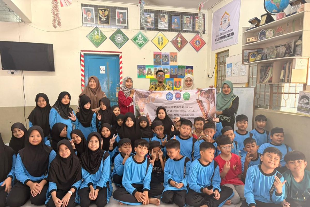 Dosen UMPR perkuat diplomasi pendidikan di Malaysia lewat kearifan lokal