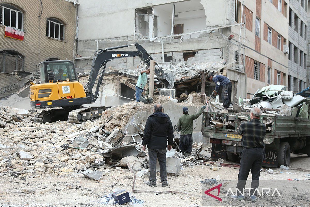 Tajikistan kirim 3.600 ton lebih bantuan kemanusiaan untuk Iran