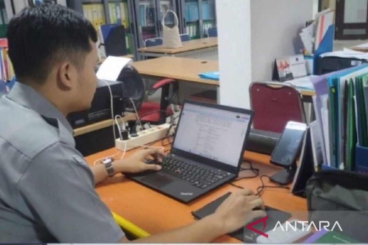 Piket WFO Bidang Pelayanan Kekayaan Intelektual Kanwil Kemenkum Riau Tetap Siaga Layani Masyarakat