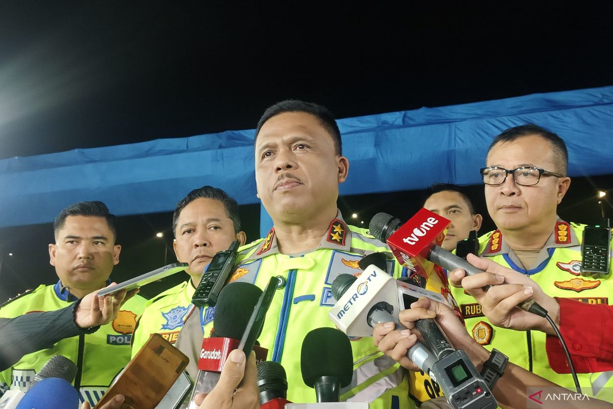 Kakorlantas perkirakan puncak arus mudik terjadi pada Rabu malam