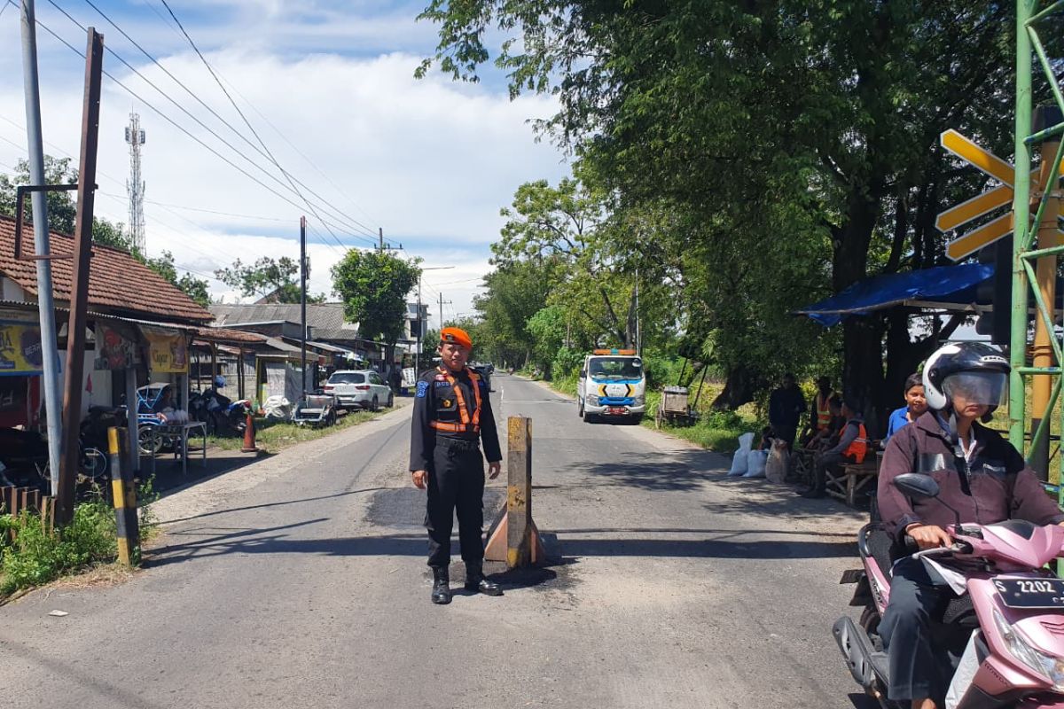 KAI Daop 7 lakukan penyempitan pelintasan sebidang di Jombang