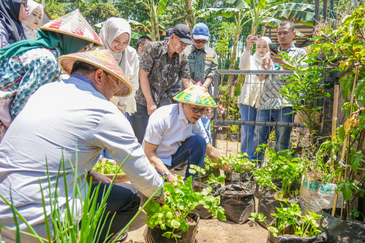 Wakil Kepala BGN apresiasi Gertaman mendukung pasokan MBG Bandung
