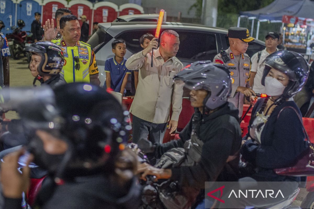 Menhub tinjau arus mudik sepeda motor di Pelabuhan Ciwandan