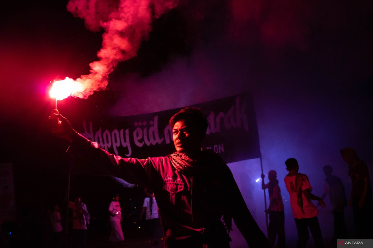 Pawai malam takbir Hari Raya Idul Fitri di Yogyakarta