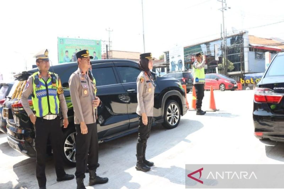 Polres Batang perkuat pengamanan pada objek wisata selama libur Lebaran