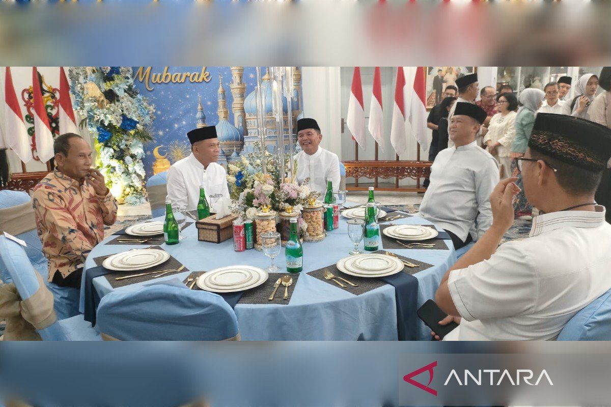 Open House Idul Fitri 2026 Gubernur Kalteng perkuat kedekatan dengan warga