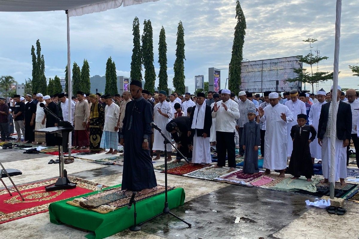 Gubernur Fakhiri ajak umat Muslim di Papua terus jaga toleransi saat Lebaran