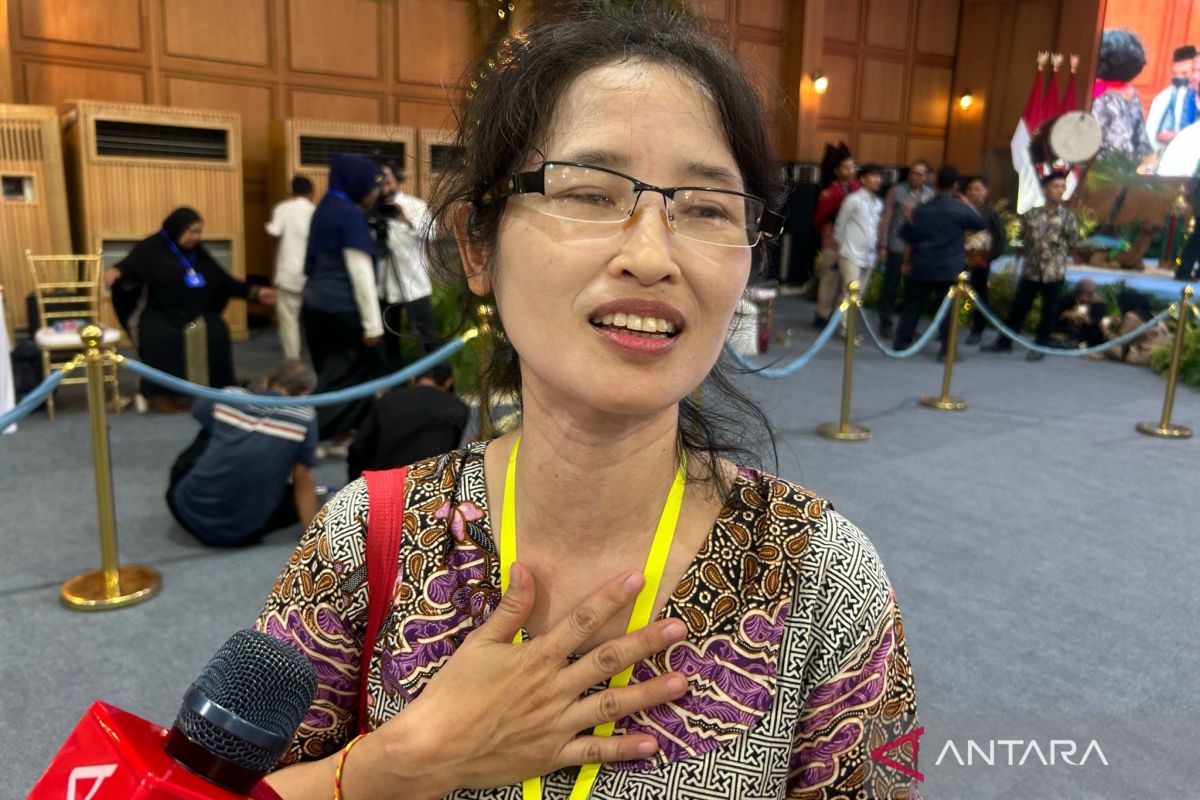 Haru warga masuk Istana Kepresidenan untuk pertama kalinya