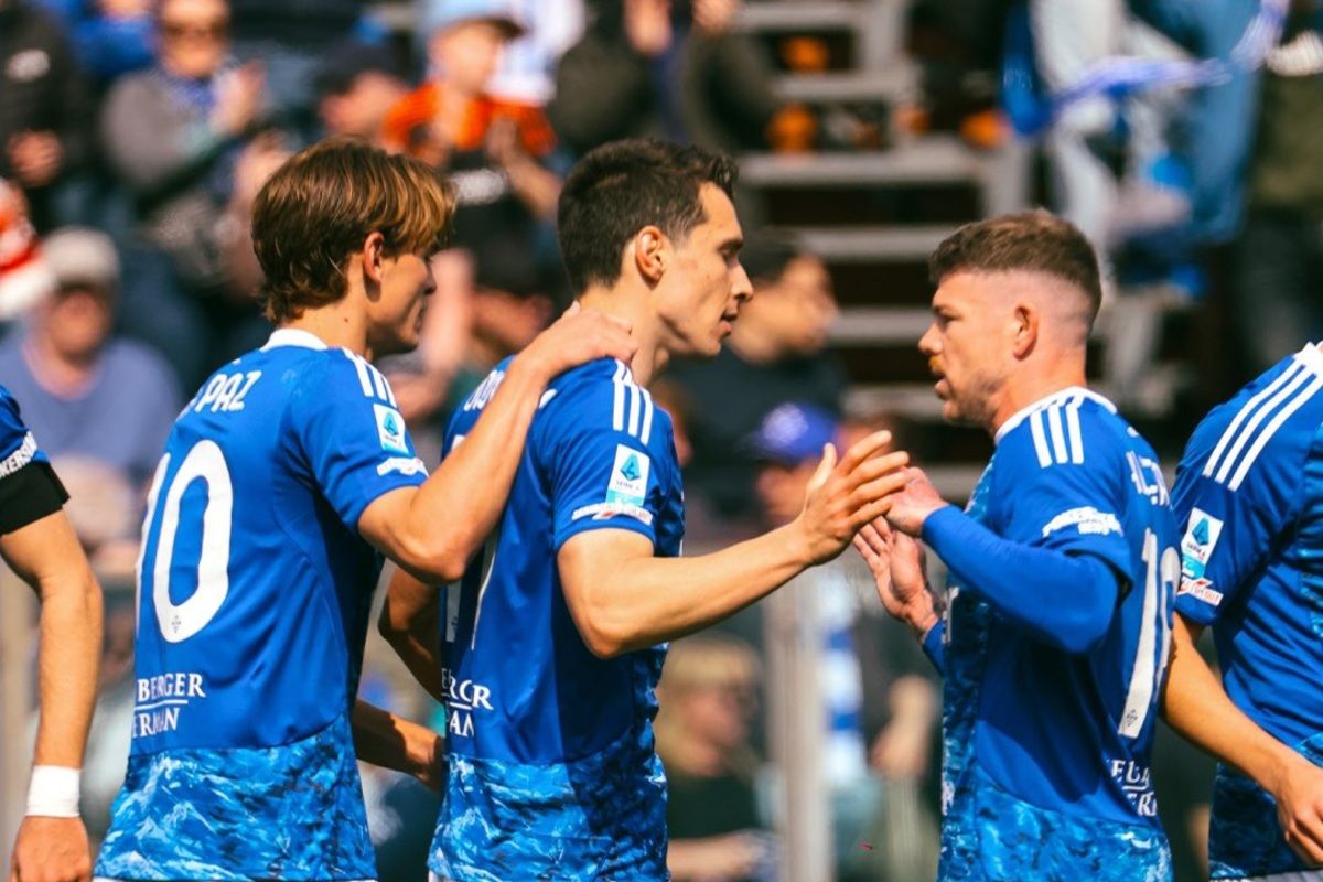 Diawali penghormatan kepada Bambang Hartono, Como menang 5-0 atas Pisa