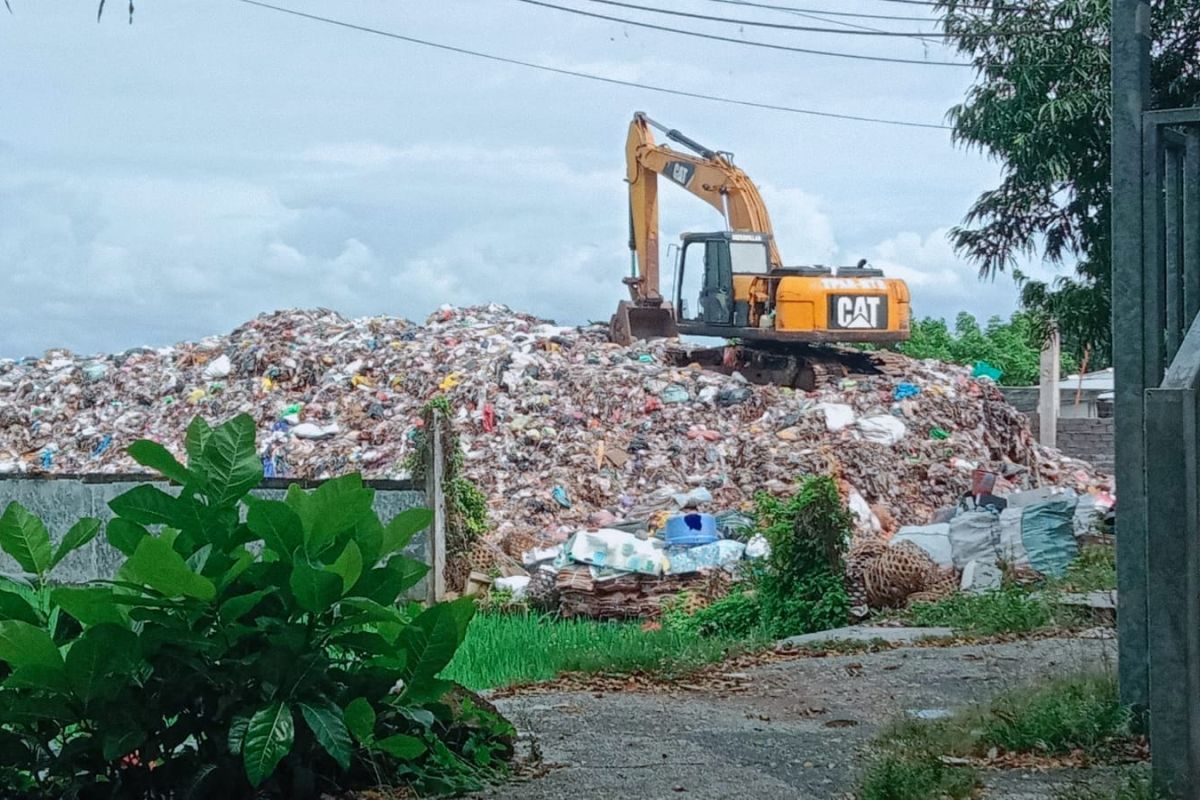DLH Mataram optimalkan penanganan sampah di TPS Bintaro 