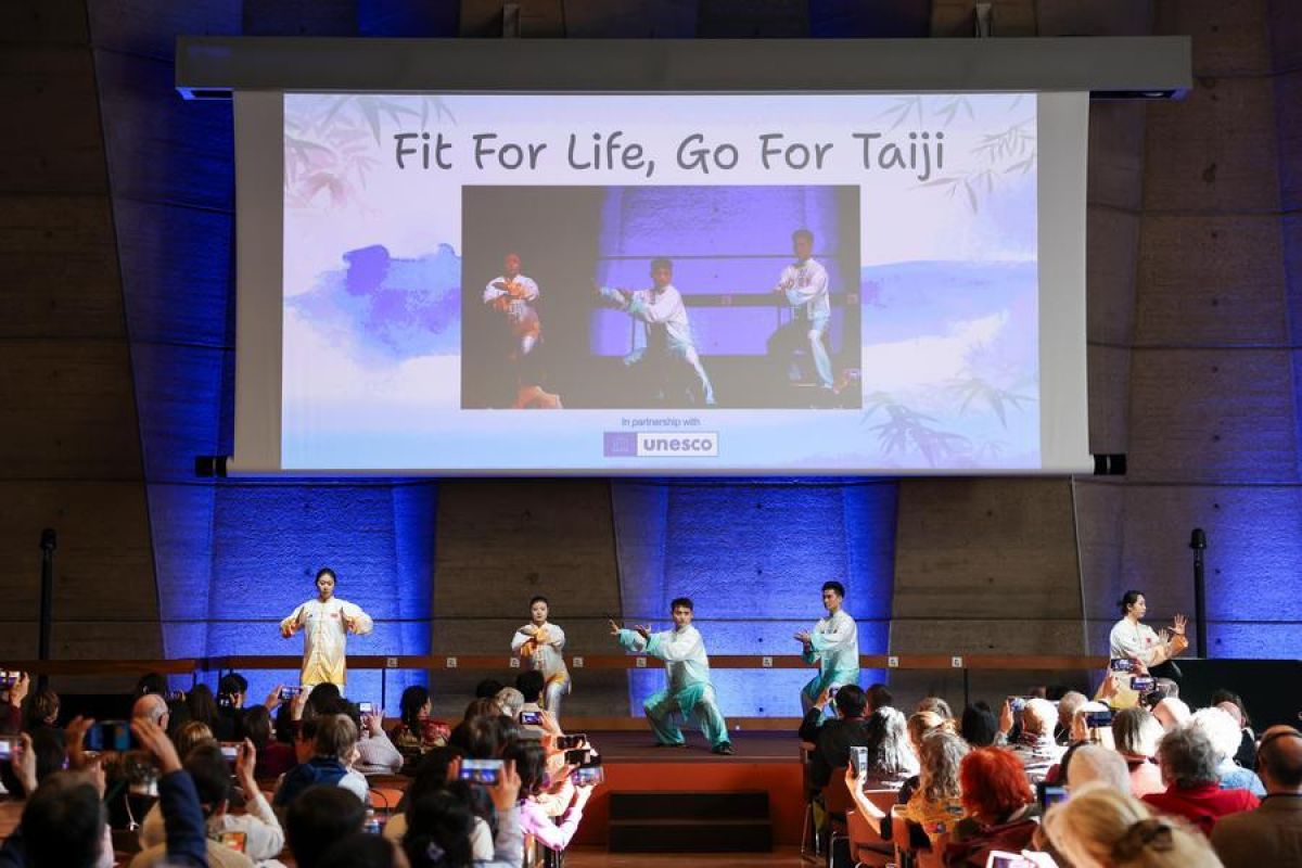 Semarak Tai Chi saat peringatan Hari Taijiquan Internasional pertama