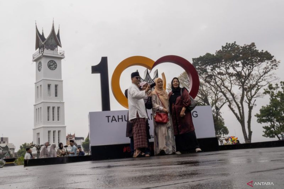 Sebanyak 40 negara konfirmasi ikuti seminar satu abad Jam Gadang