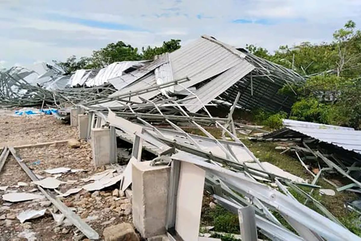 Angin puting beliung hancurkan rumah dan gudang di Sabu Raijua NTT