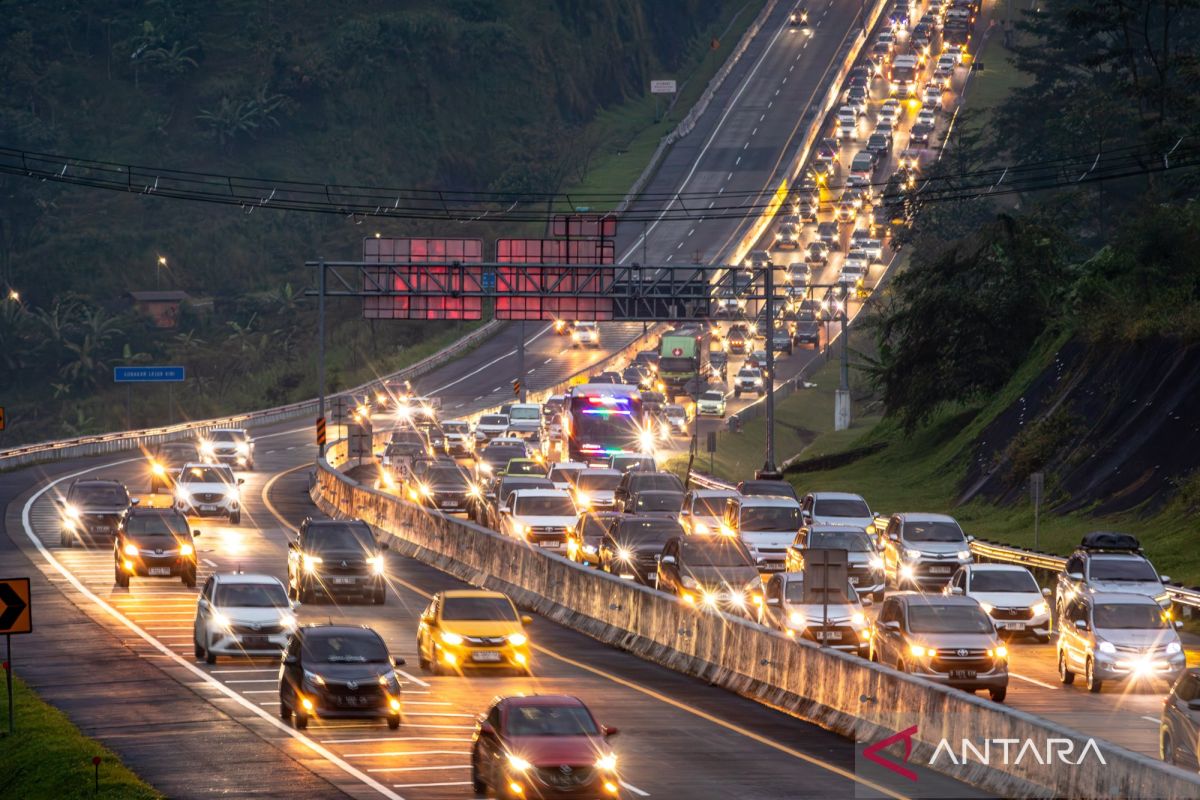 Pemilir diimbau cukupi saldo e-Toll guna hindari antri di gerbang tol