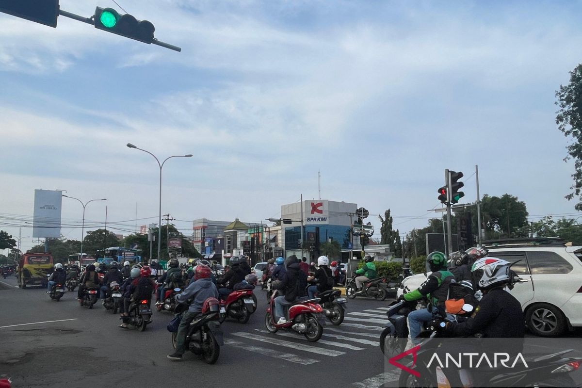 Pemkot Cirebon manfaatkan 20 CCTV guna pantau arus balik Lebaran