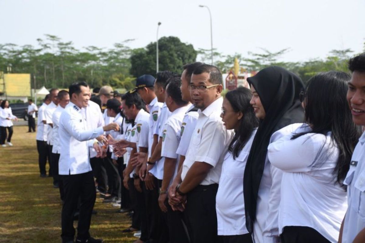 Bupati Pulang Pisau ingatkan ASN jangan tunda pekerjaan