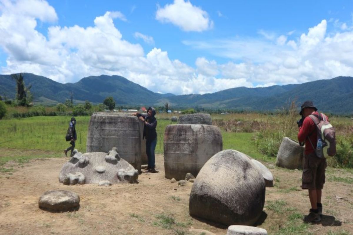 Balai Kebudayaan pasang garis pembatas penemuan tulang megalit di Napu