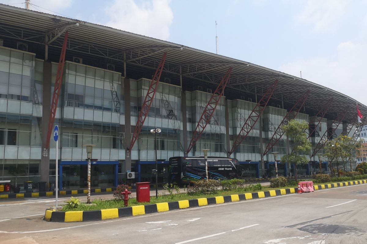 Pulo Gebang layani ratusan ribu penumpang selama periode Lebaran 2026