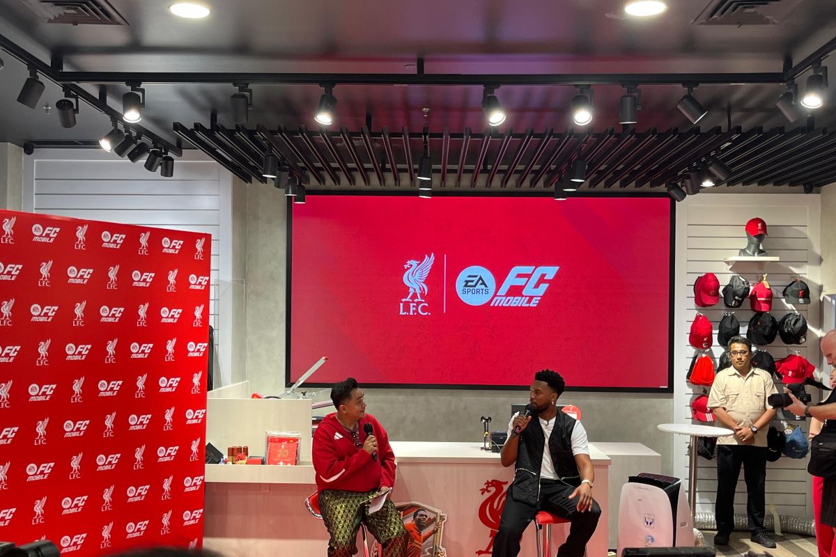 Jadi Hero FC Mobile, Sturridge sapa para penggemar di Jakarta