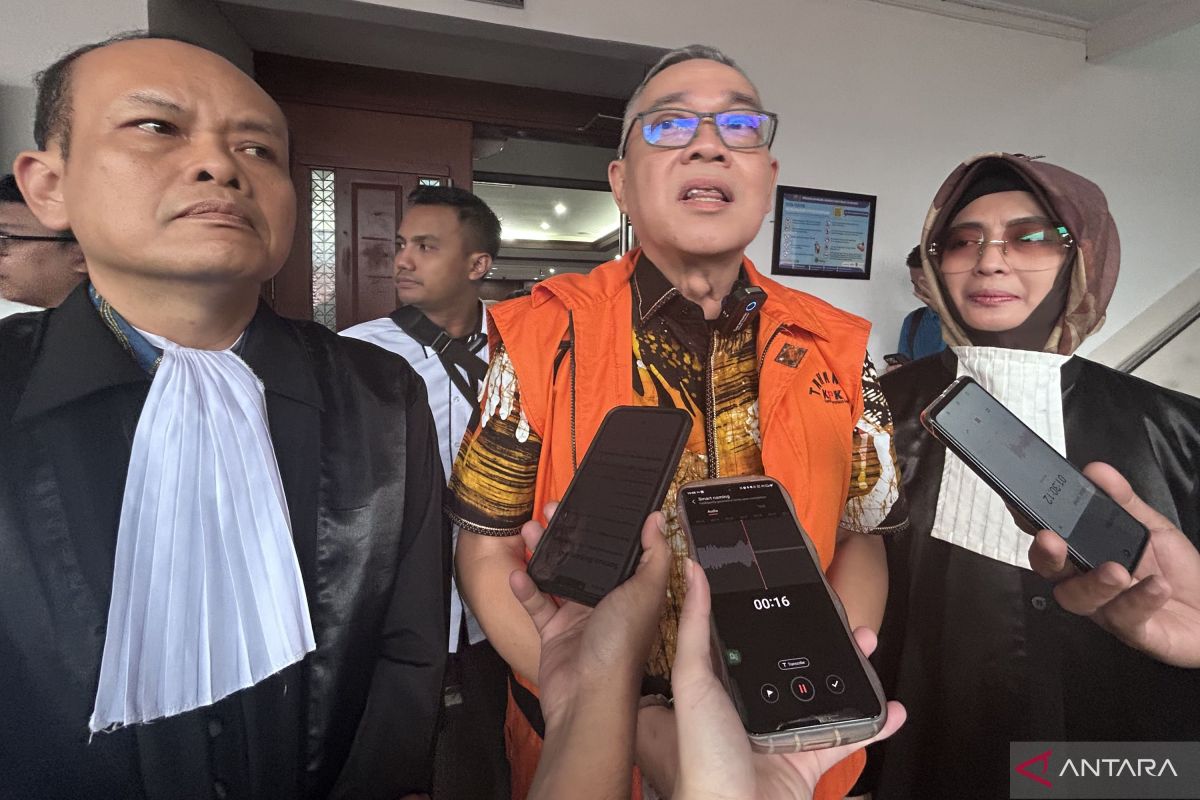 Eks Direktur Pertamina minta Ahok tak "obral" opini di luar sidang