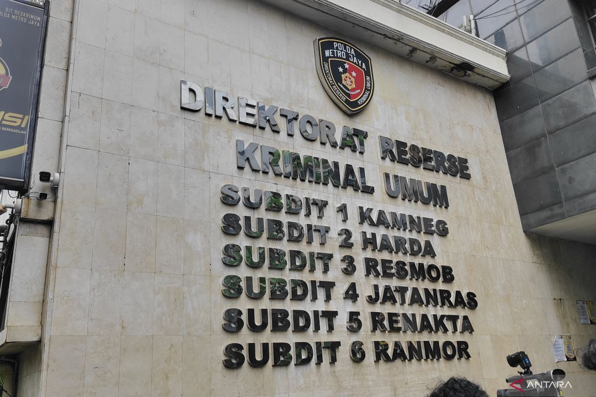 Polisi tangkap pembunuh yang sembunyikan mayat dalam "freezer"