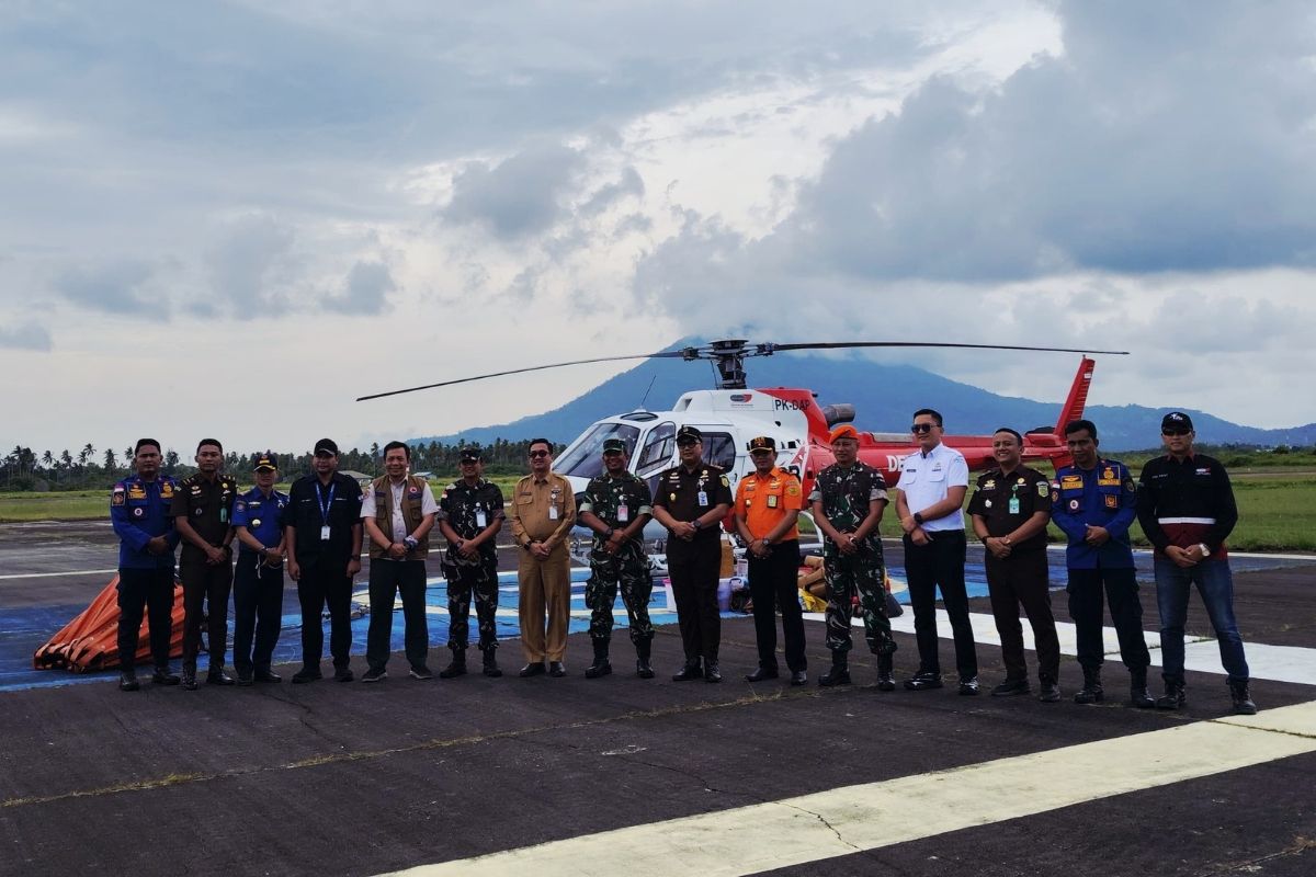 Pemkab Natuna lakukan modifikasi cuaca dan bom air tangani karhutla