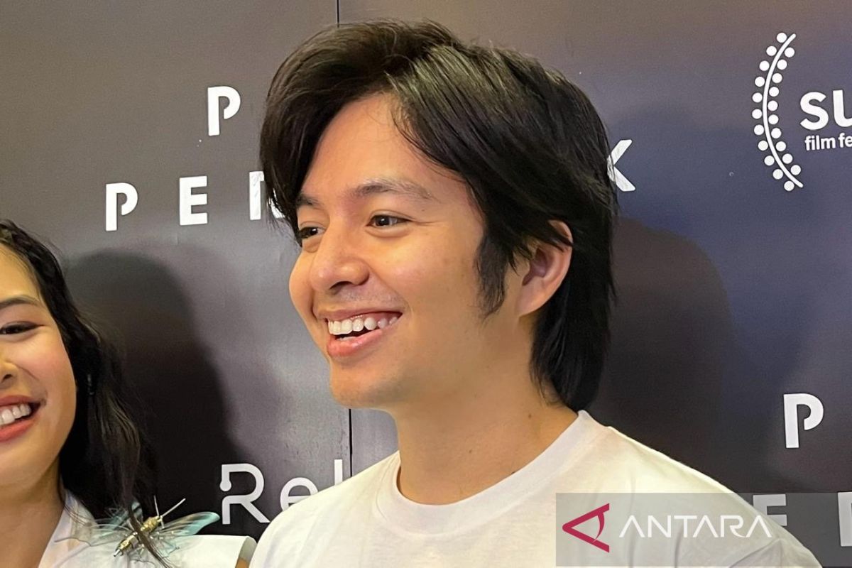 Angga Yunanda cerita jadi “manusia silver” di film Para Perasuk