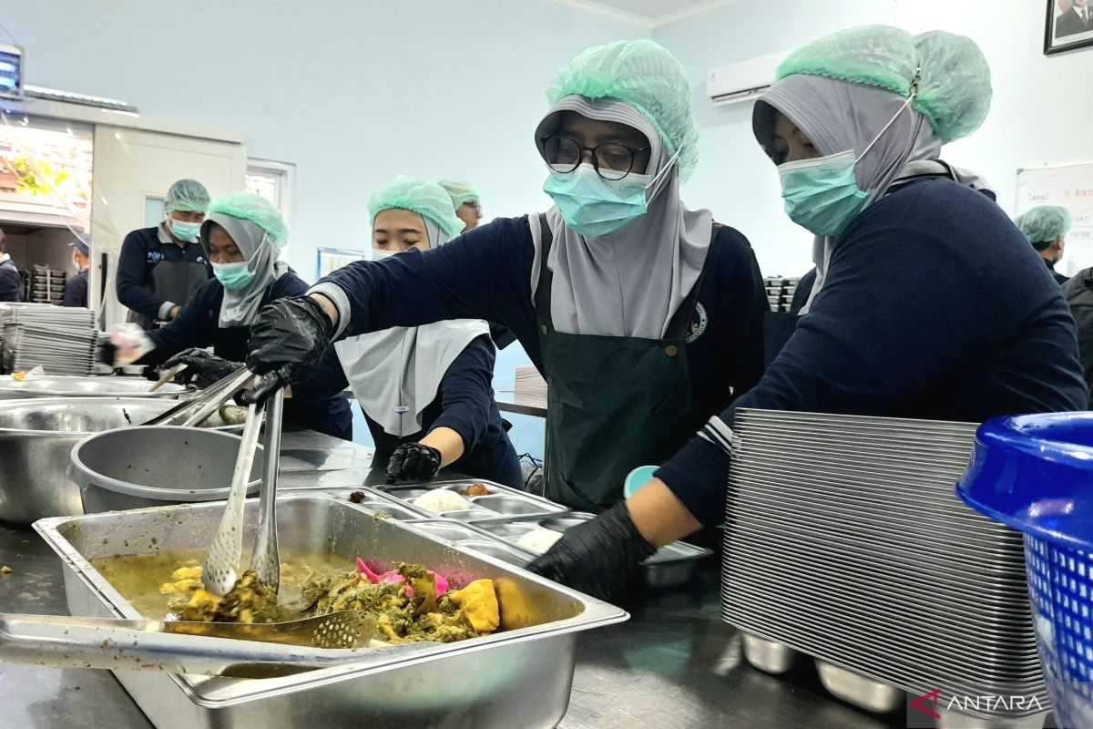 Perbaiki kualitas MBG, SPPG Kemayoran beri label waktu konsumsi