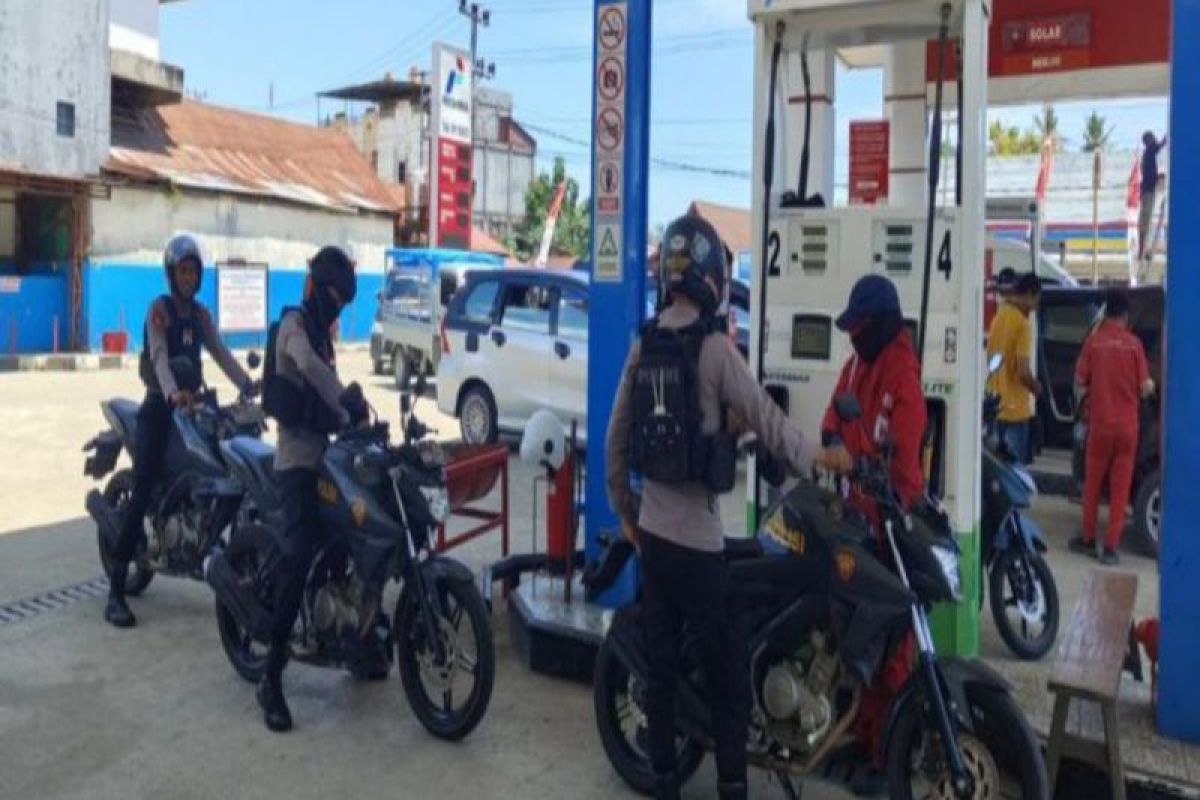 Polisi Mamuju perketat pengawasan di SPBU cegah penimbunan BBM
