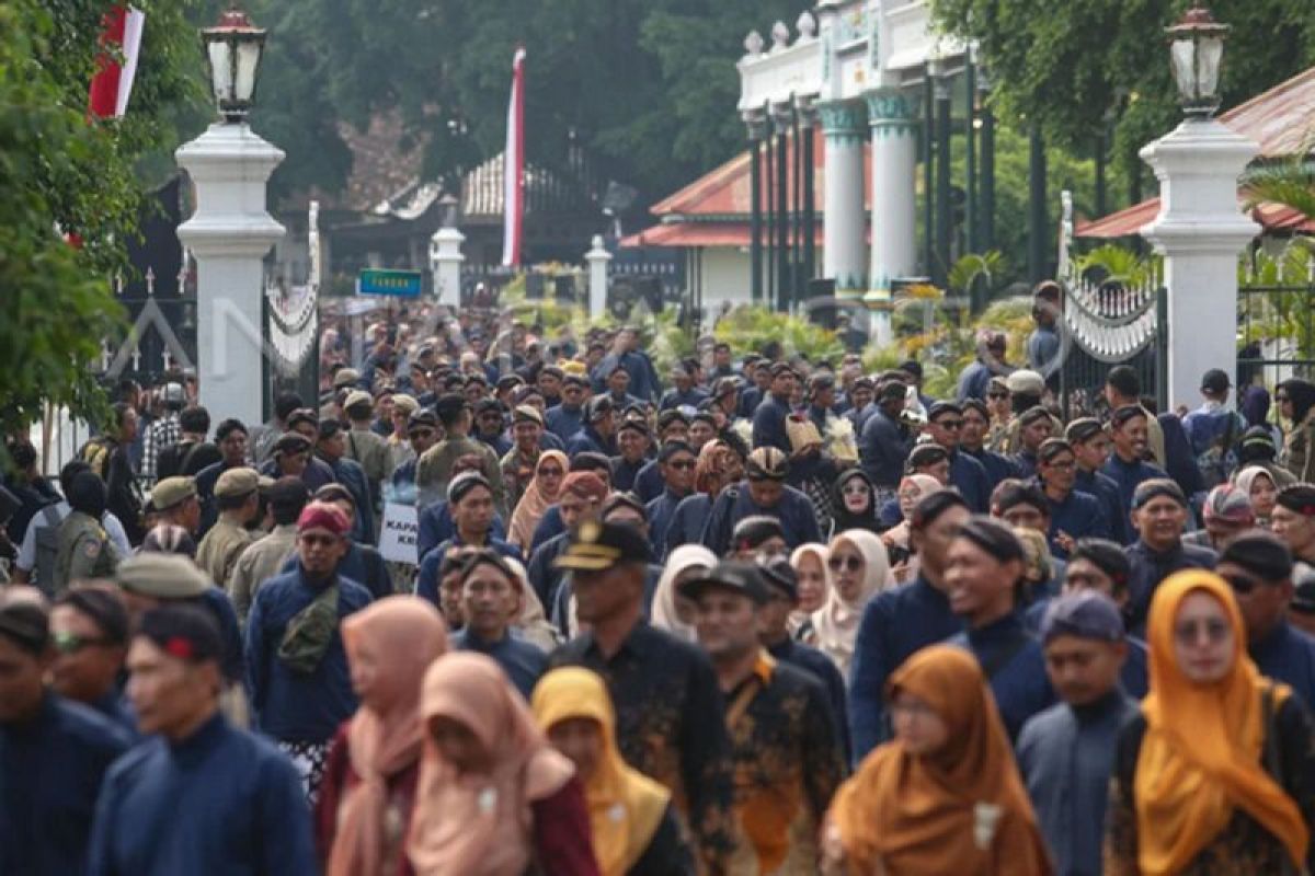 FOTO - Kirab memperingati HUT ke-80 Raja Keraton Yogyakarta