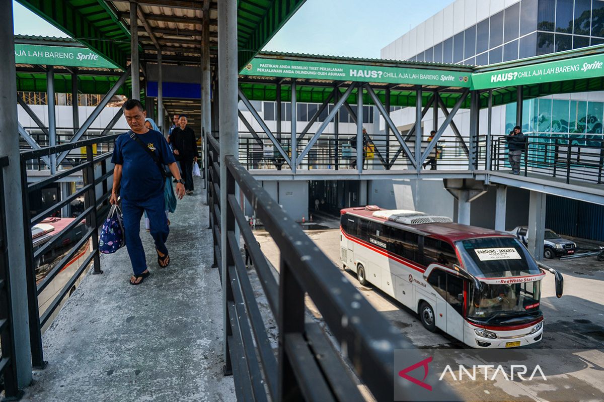 Pemindahan trayek PO bus ke Terminal Leuwipanjang