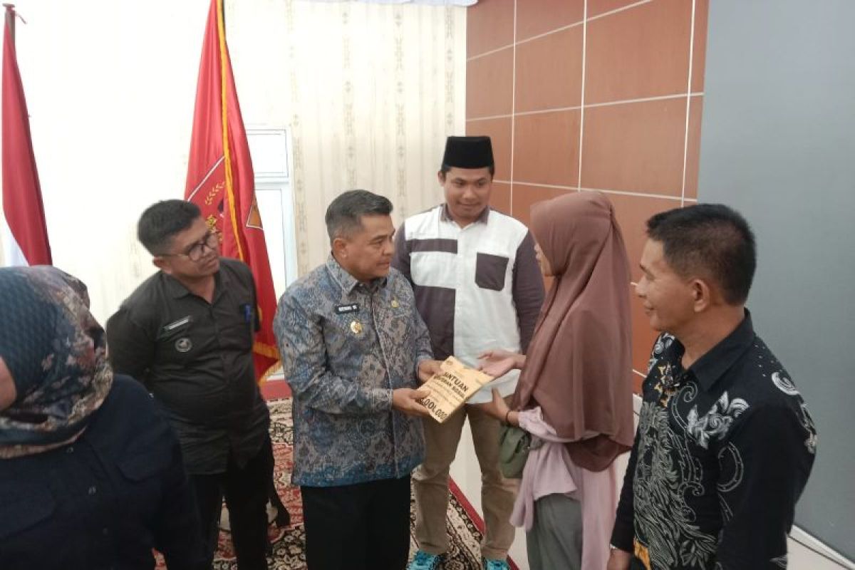 Kemensos salurkan bantuan korban bencana hidrometeorologi di Agam