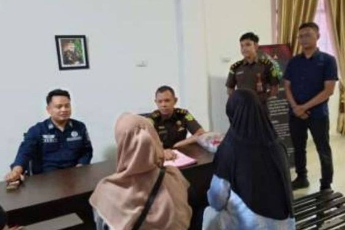 Kejari Bengkalis terima tahap II kasus korupsi Satpol PP, kerugian negara capai Rp1,4 miliar