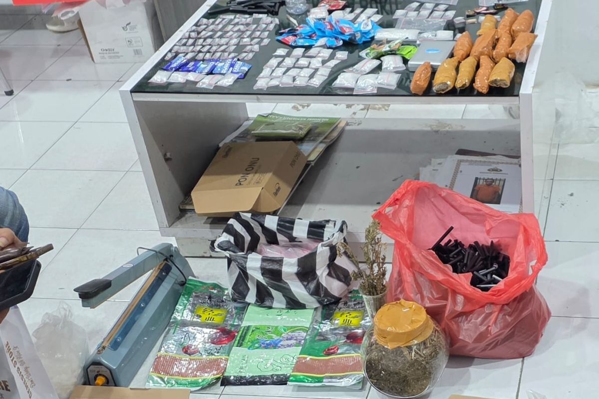 Intel TNI gagalkan peredaran ratusan paket narkotika di Agam