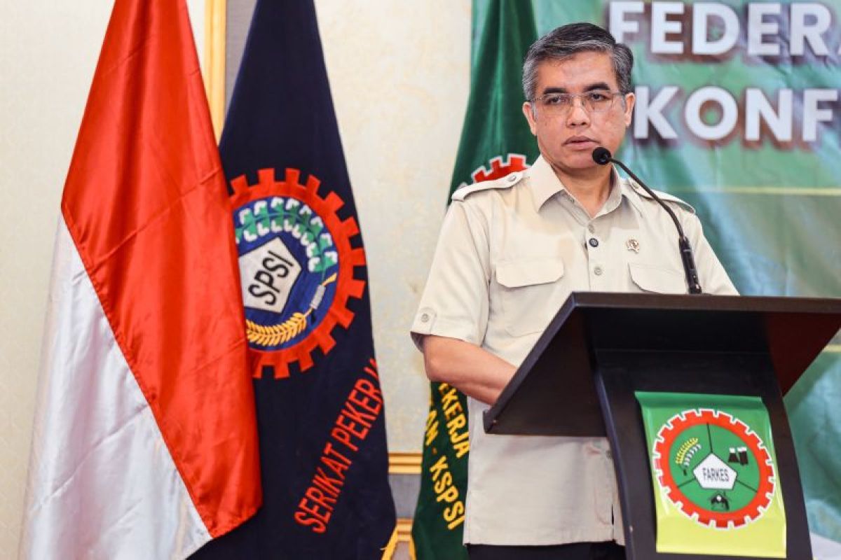 Menaker: Hubungan industrial transformatif penting di era AI