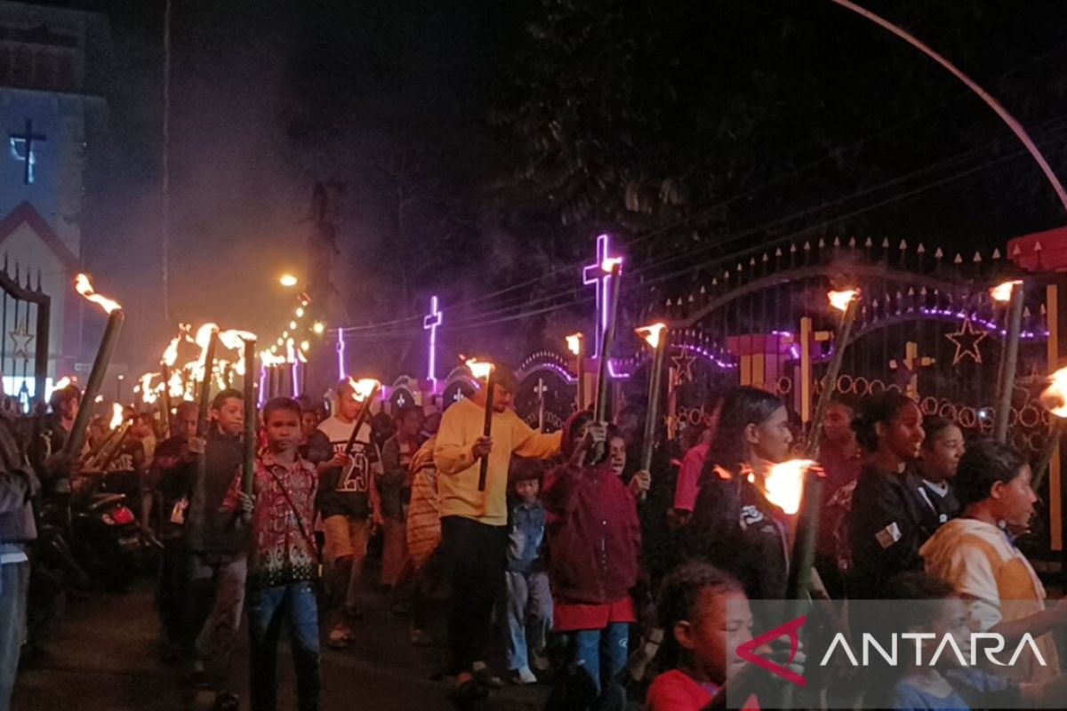 Kemenag sebut kebangkitan Kristus mempererat persatuan di Papua