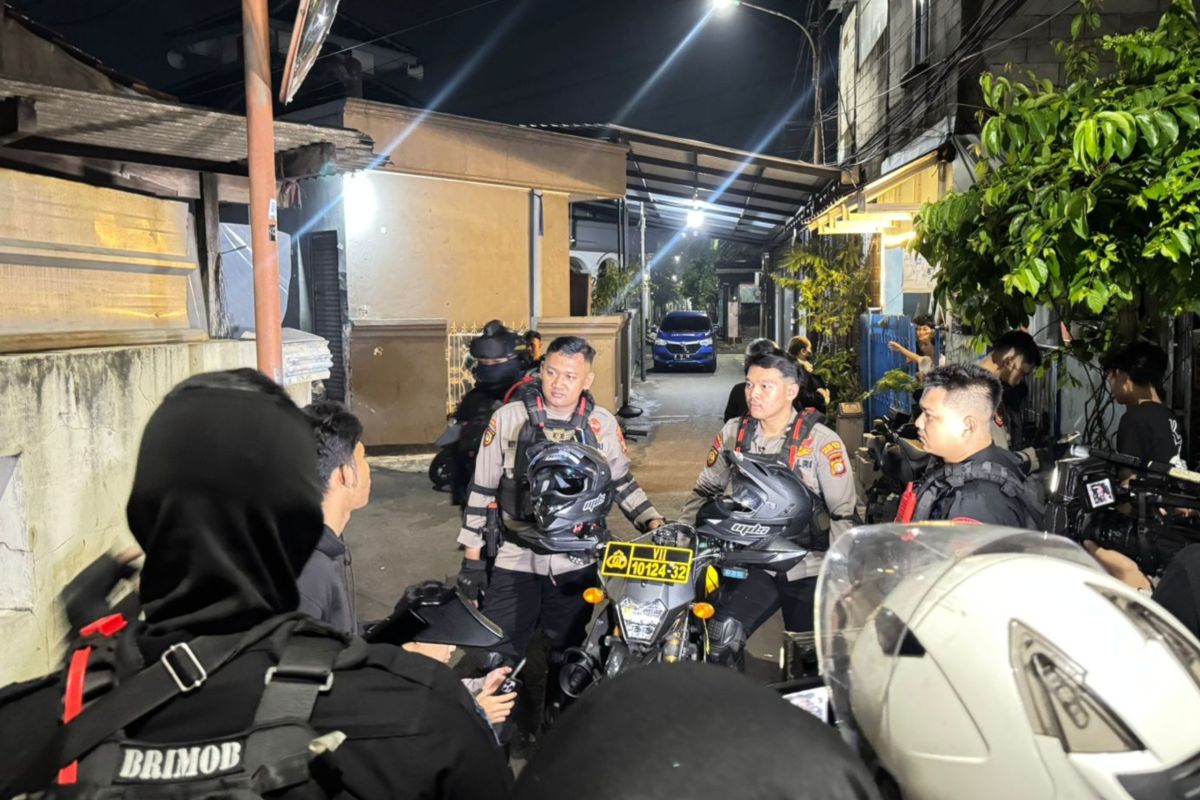 Polisi gerebek pemuda sedang pesta miras di Batu Ampar Jaktim