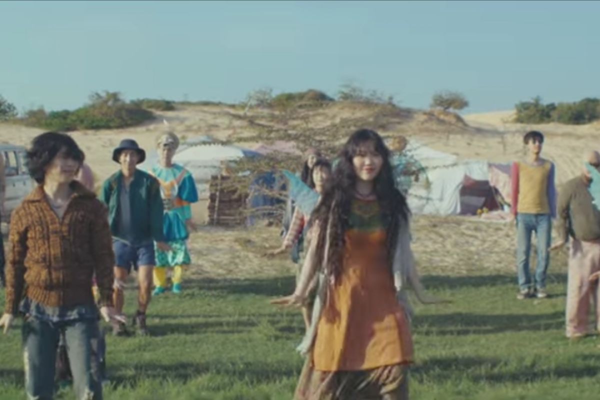 AKMU raih 3,5 juta tayangan lewat MV “Paradise of Rumors”