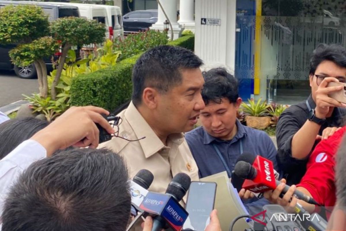 Presiden Prabowo ratas bahas pembangunan hunian di bantaran rel