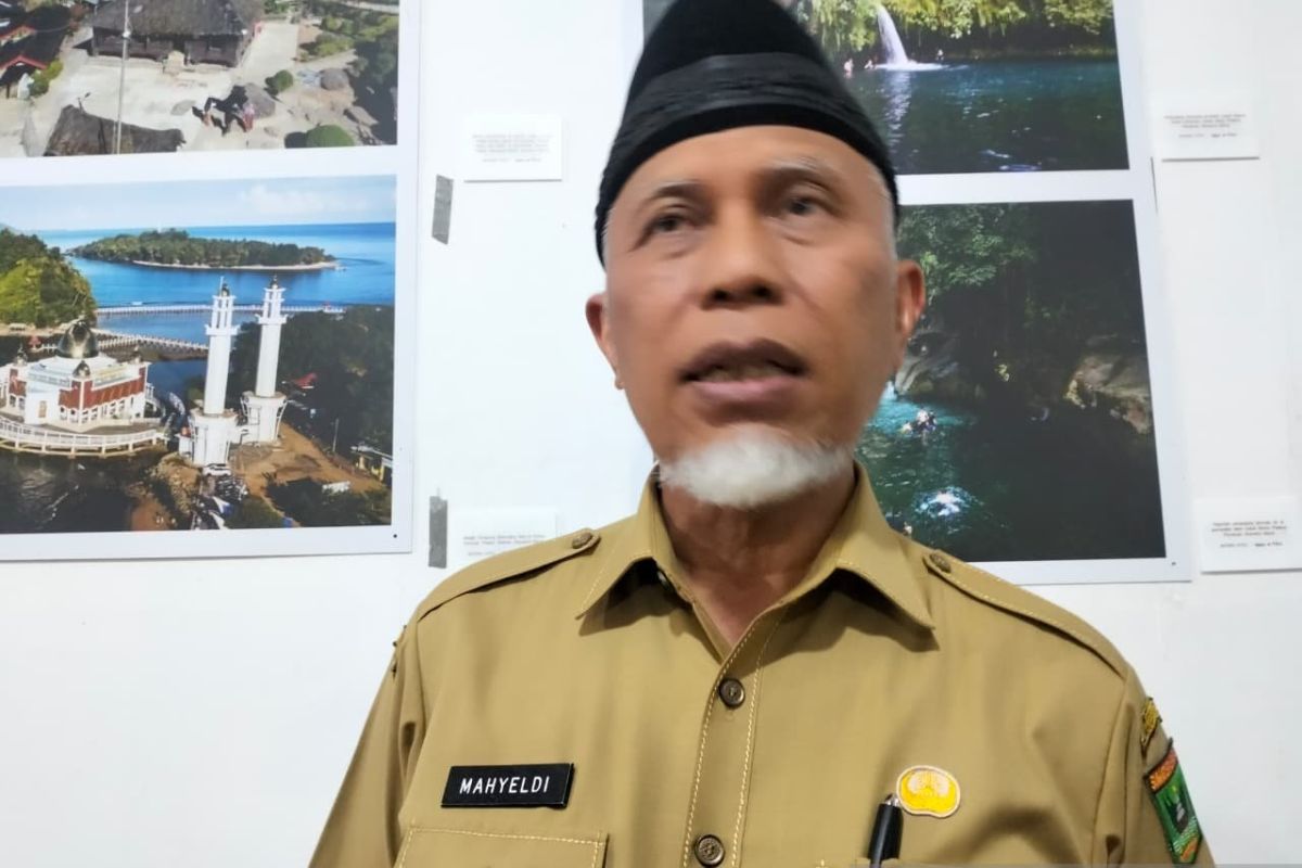 Sumbar mulai terapkan WFH setiap Jumat pada pekan kedua April