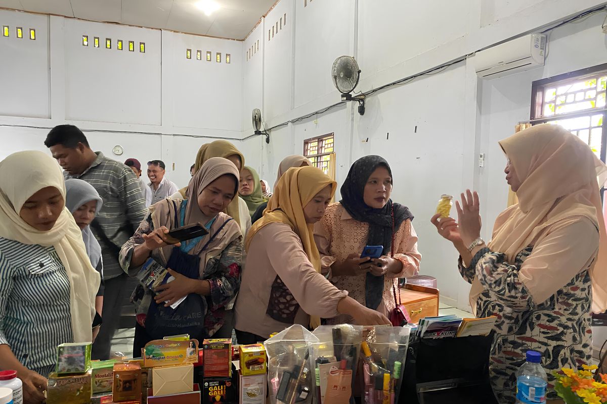 BBPOM: Facebook jadi kanal utama penjualan produk ilegal di Lombok