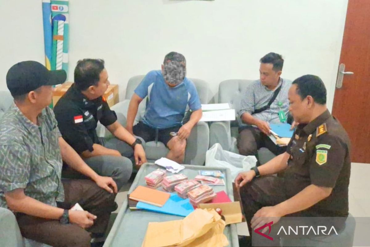 Kejati Sumsel sita Harley hingga emas 275 gram dari oknum ASN KSOP Palembang