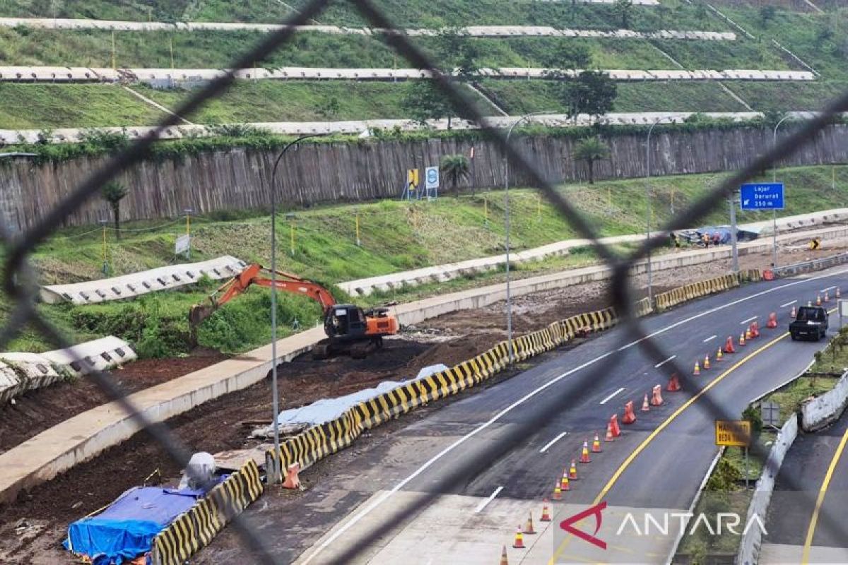 Pengelola Tol Cisumdawu lakukan "contraflow" akibat retakan 80 meter