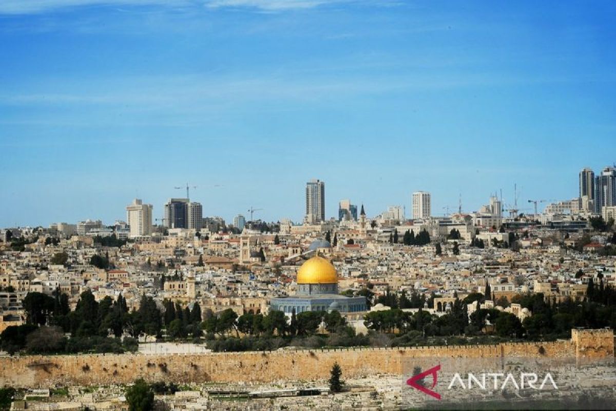 Pemukim Israel paksa masuk Masjid Al-Aqsa, kibarkan bendera