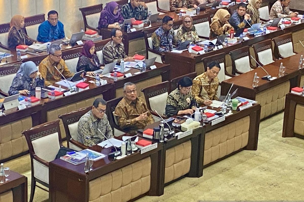 Gubernur BI: Ruang penurunan BI-Rate makin tertutup di tengah perang