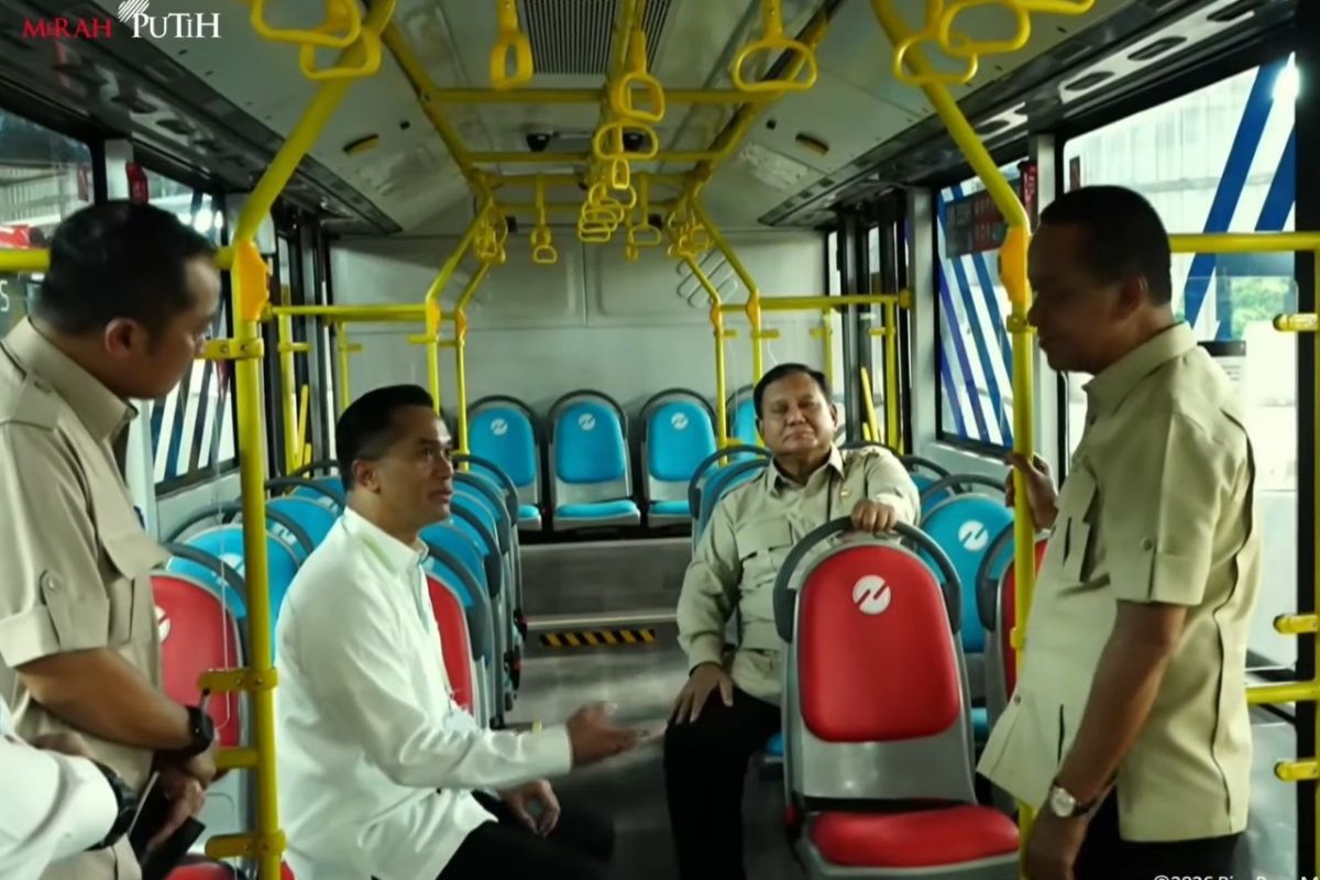 President Prabowo inspects electric bus at new factory in Magelang